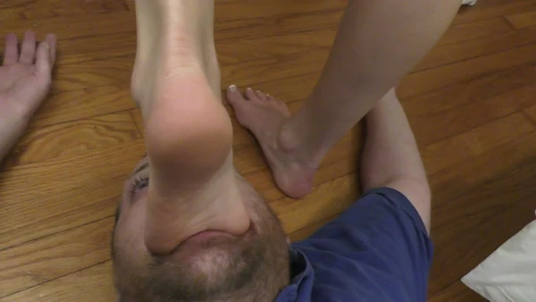Riot Causes Dry Heaves with Savage Soles HD [Tickling Feet, Bobs Footjobs] (2023 | Mp4)
