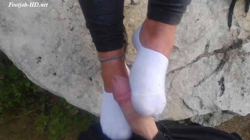 Leonie with Shoes Socks, Feet FullHD [Footjob Disease, Footjob Cum] (2023 | MP4)