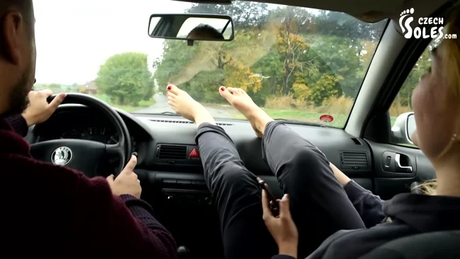 Her BIG smelly feet in car are a turn on with Czech Soles HD [Nice Legs, Extreme Foot] (2023 | Mp4)