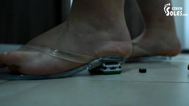 Giant girl crushing cars like there were toys with Czech Soles HD [Dirty Wut, Extreme Legs] (2023 | Mp4)