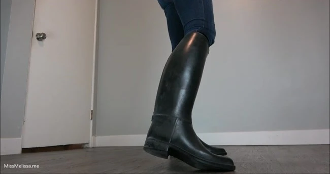 Cucky Piggy00 Licks up Cum off Riding Boots with Melissa HD [Nice Legs, Extreme Foot] (2023 | Mp4)