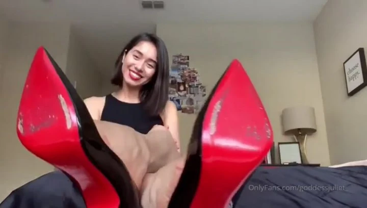 See losers, I can be generous too with Juliet HD [Foot Fetish, Sex Foot] (2023 | Mp4)