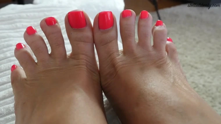 Neon Toe Tease JOI with Stella Liberty HD [Nice Legs, Extreme Foot] (2023 | Mp4)