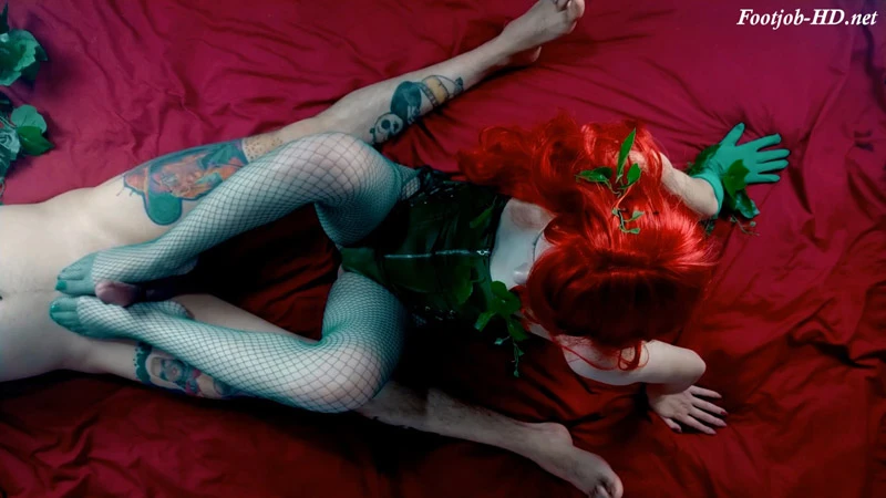 Poison Ivy Cosplay with Queenmolly FullHD [Legs Fucking, Legs Fuck] (2023 | MPEG-4)