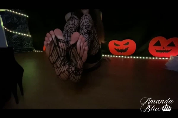 Cum on my spooky toes JOI with Queen Shakti UltraHD/4K [Feet Extreme Boys] (2024 | MPEG-4)
